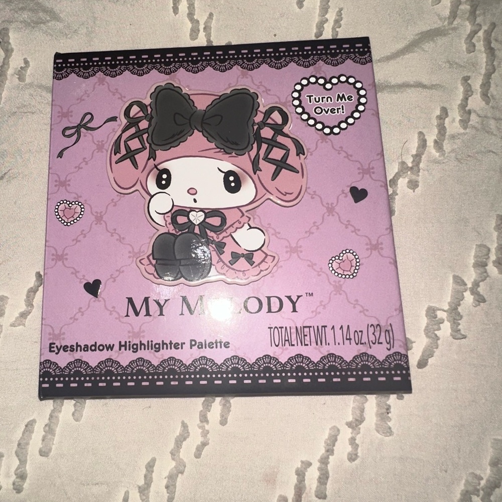 Sanrio Eyeshadow Palette - Pink and Black